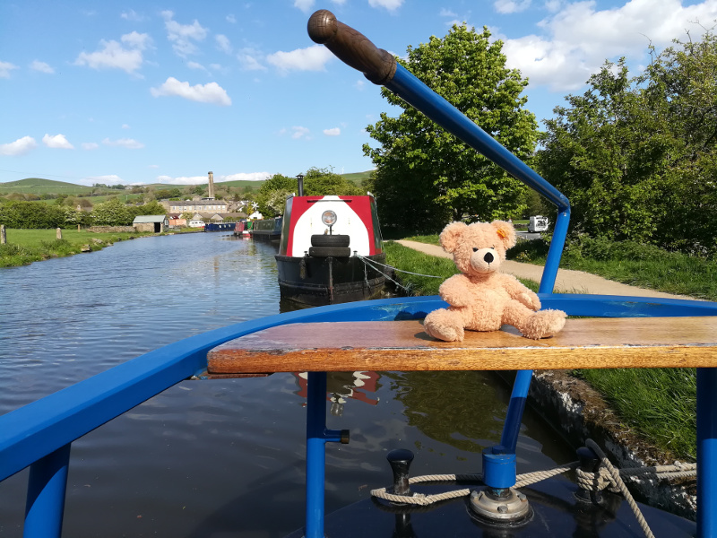 Leeds and Liverpool Canal : May 2019